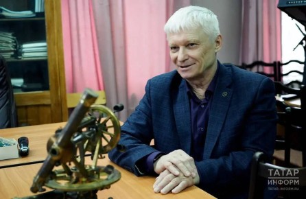 Завкафедрой астрономии и космической геодезии КФУ Владимир Безменов рассказал «Татар-информу» о том, как космос помогает человеку изучать родную Землю
