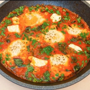 Шакшука: горячий завтрак, который покорит ваши вкусовые рецепторы