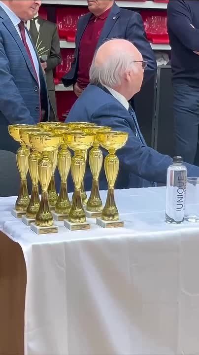 ����� �������� ������ ������ � ������
