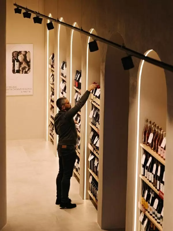 Новая гастроэнотекa «Мясо и вино»: неожиданный гастрономический опыт от «Мираторга»