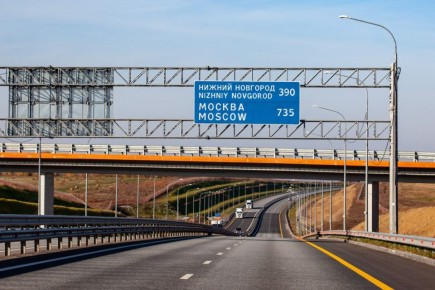 На трассе М12 камеры начнут фиксировать остановку на обочине, водителей без ремней и использование телефона за рулем