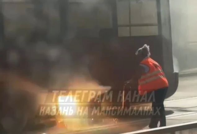 Стали известны подробности происшествия с горящим в центре Казани трамваем