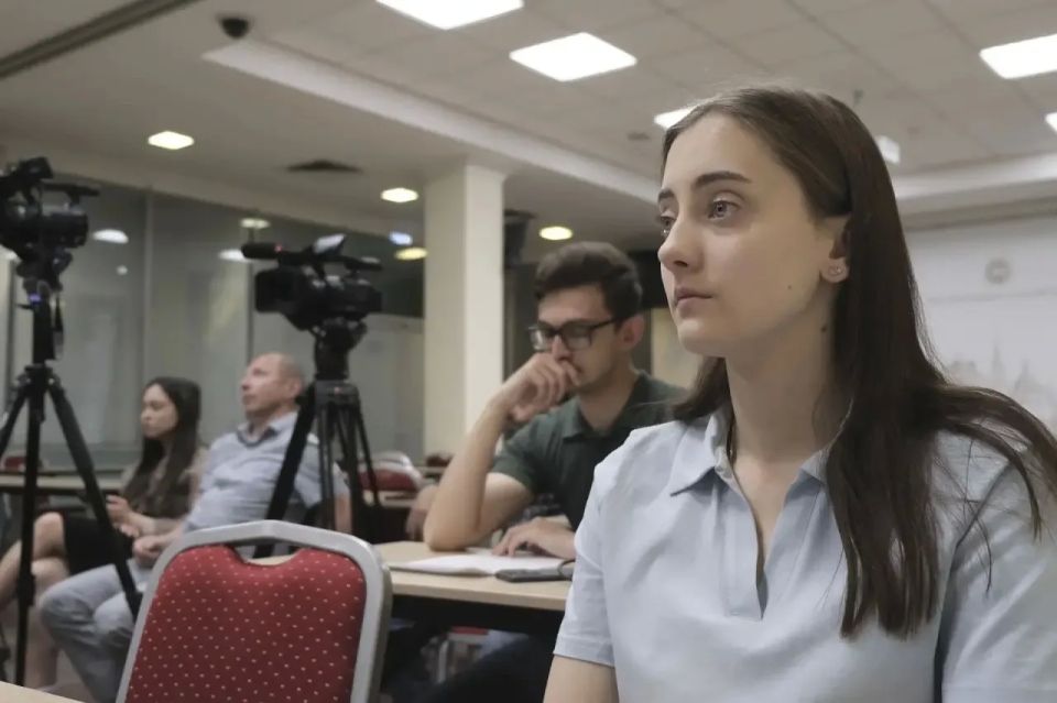 Дистанционные мошенничества: наиболее распространенные способы и схемы обмана, профилактика Дистанционные мошенничества: наиболее распространенные способы и схемы обмана, профилактика