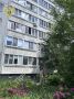 Девочка погибла после падения из окна многоэтажки в Челнах