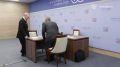 Владимир Путин поблагодарил главу Татарстана Рустама Минниханова за поддержку в проведении саммита Россия — АСЕАН