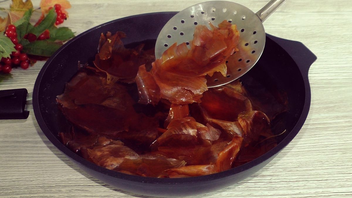 Курица в луковой шелухе: секреты необычного приготовления, которые поразят ваш вкус