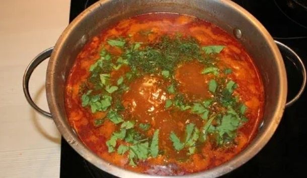 Суп харчо с курицей — одно из лучших грузинских блюд