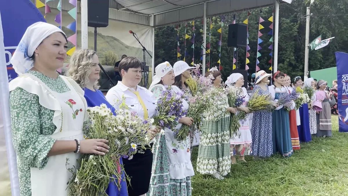 В Красной Кадке прошёл конкурс «Хозяйка села»
