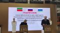 Раис Татарстана Рустам Минниханов и губернатор Свердловской области Денис Паслер провели встречу на полях «Иннопрома»