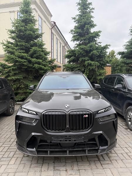 BMW X7 бывшего судьи АС РТ Аделя Минапова продали с торгов за 11,6 млн рублей