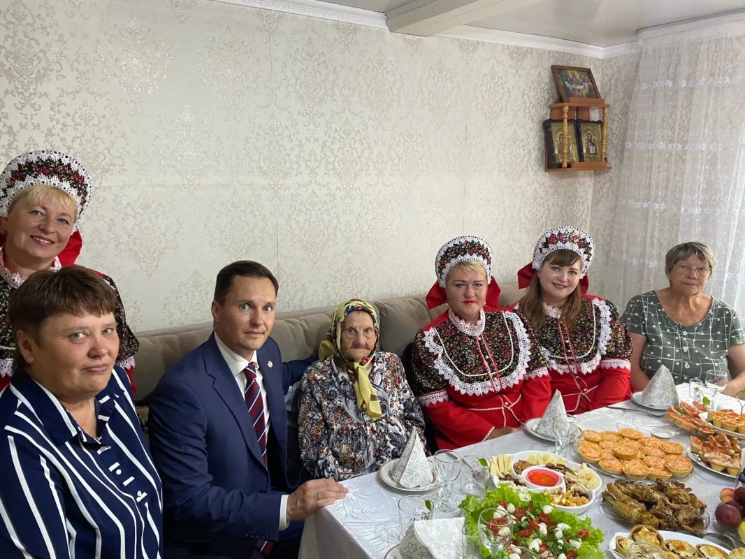 100-летний юбилей отметила Екатерина Ивановна Ершова из Новошешминского района 100-летний юбилей отметила Екатерина Ивановна Ершова из Новошешминского района