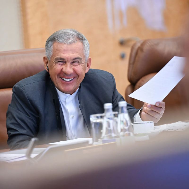 Рустам Минниханов встретился с новым составом кадрового резерва республики