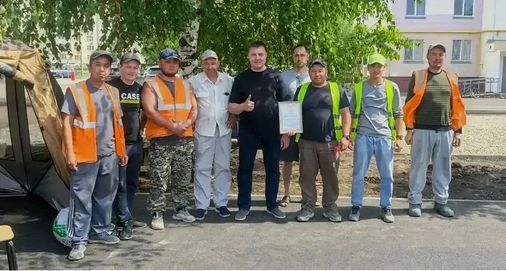 Жители двух домов на проспекте Мира поблагодарили подрядчиков за благоустройство дворов