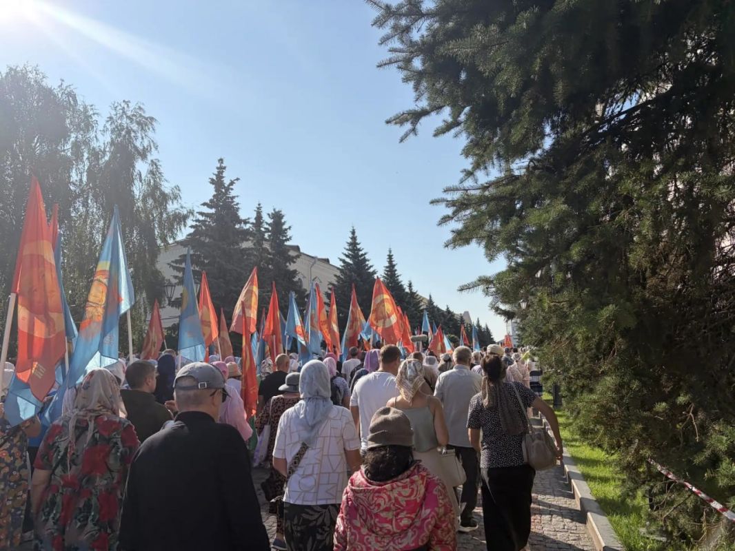 21 июля Православная Церковь совершает праздник в честь Казанской иконы Божией Матери 21 июля Православная Церковь совершает праздник в честь Казанской иконы Божией Матери