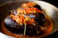 Приготовьте баклажаны, от мяса не отличить: новый взгляд на классическое блюдо