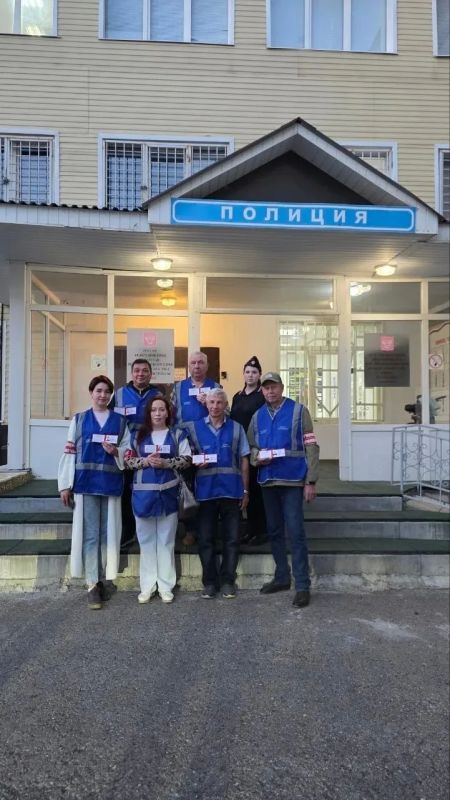 В Бугульме новые члены ДНД получили удостоверения В Бугульме новые члены ДНД получили удостоверения