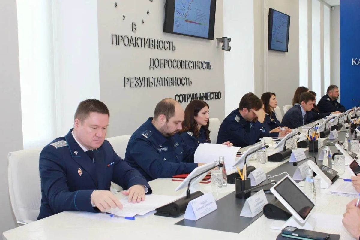 Первый заместитель руководителя Казначейства России Эли Исаев провел заседание Контрольной комиссии Федерального казначейства по рассмотрению результатов плановой проверки осуществления расходов федерального бюджета на... Первый заместитель руководителя Казначейства России Эли Исаев провел заседание Контрольной комиссии Федерального казначейства по рассмотрению результатов плановой проверки осуществления расходов федерального бюджета на...