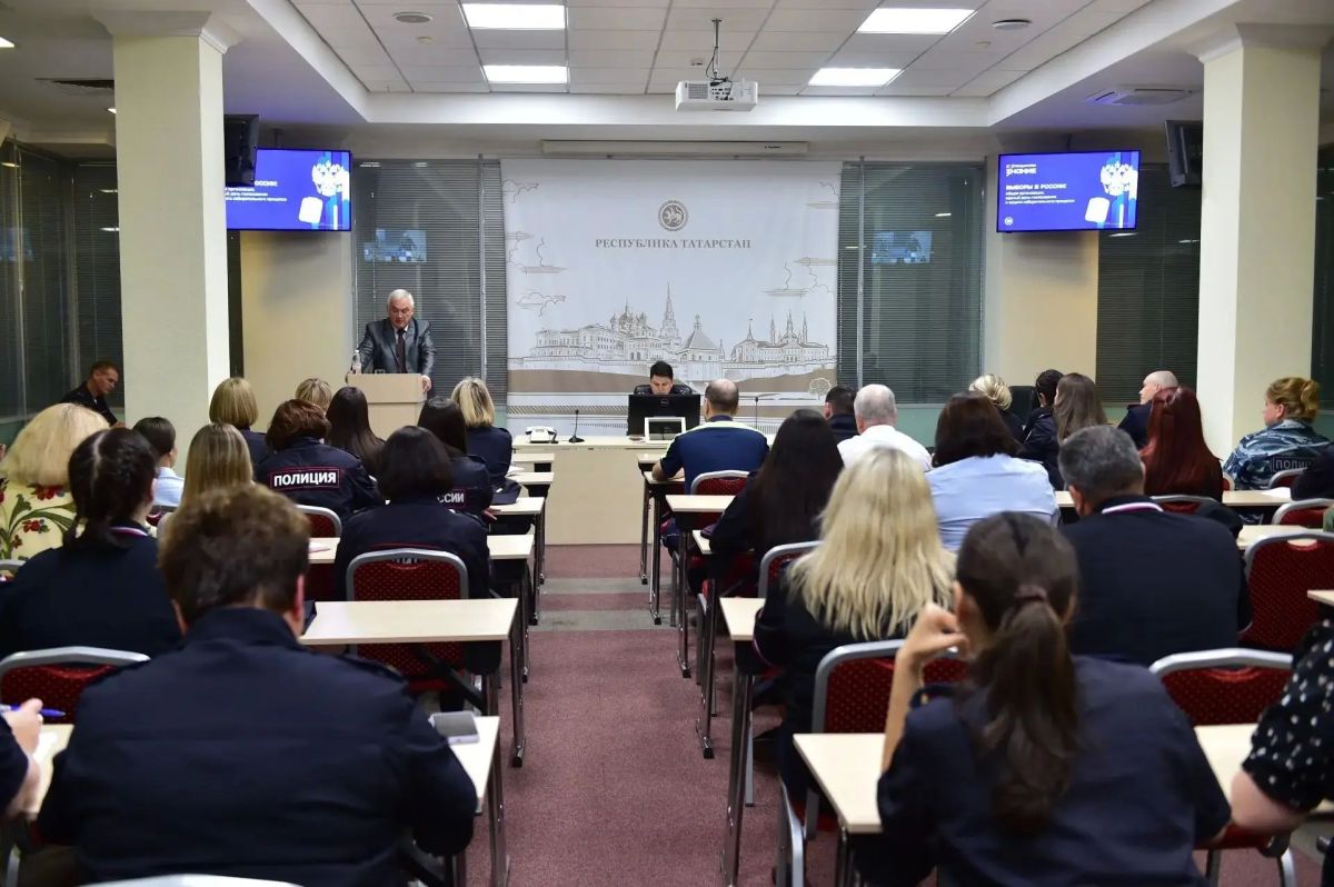 В МВД Татарстана состоялась лекция, посвященная избирательным правам граждан России В МВД Татарстана состоялась лекция, посвященная избирательным правам граждан России
