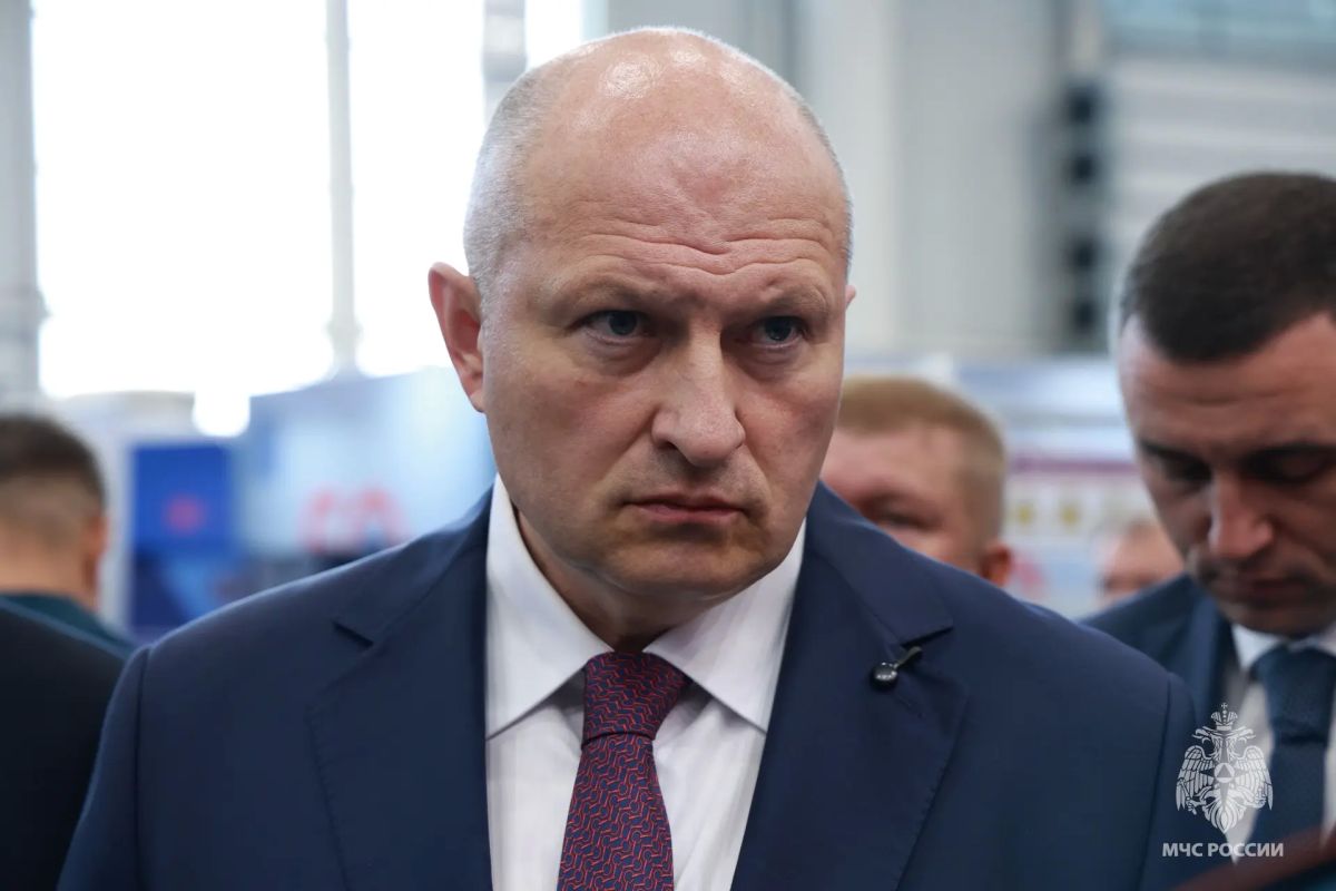 Фоторепортаж по итогам первого дня работы главы МЧС России Александра Куренкова на XVI Международном салоне «Комплексная безопасность» в Казани Фоторепортаж по итогам первого дня работы главы МЧС России Александра Куренкова на XVI Международном салоне «Комплексная безопасность» в Казани