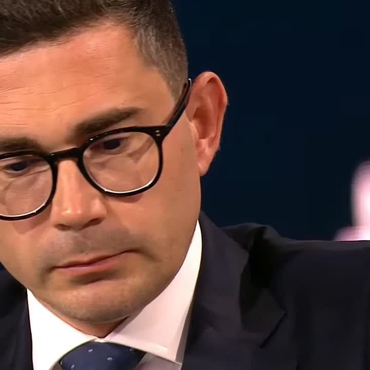 «Мы должны быть ко всему готовы», — заявил Владимир Путин, отвечая на вопрос, нужно ли россиянам привыкать к постоянному дефициту топлива