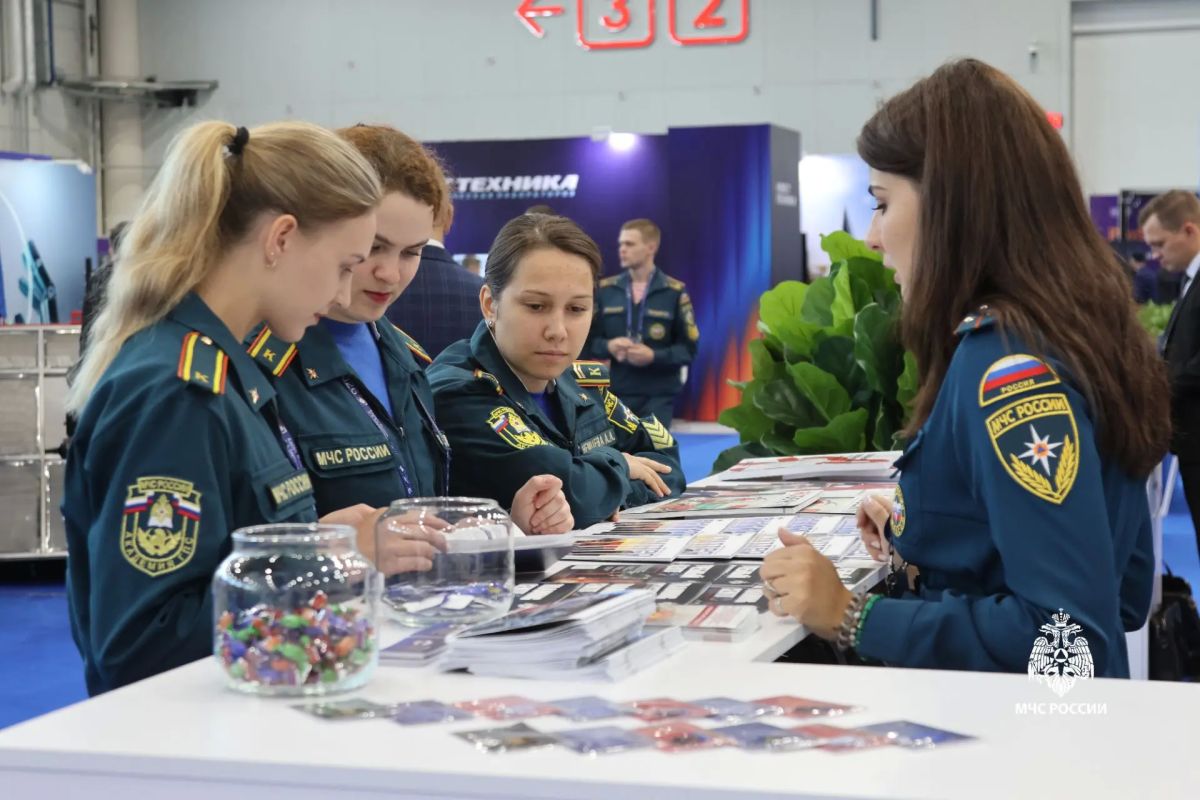ВНИИПО МЧС России представил свои разработки на Международном салоне «Комплексная безопасность» ВНИИПО МЧС России представил свои разработки на Международном салоне «Комплексная безопасность»