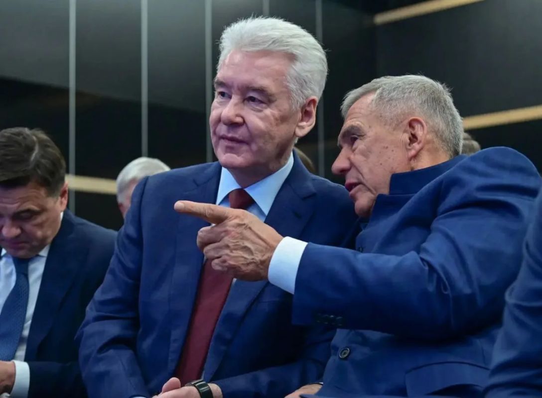Рустам Минниханов: Поздравляем Сергея Семёновича с высоким званием Героя Труда! Рустам Минниханов: Поздравляем Сергея Семёновича с высоким званием Героя Труда!