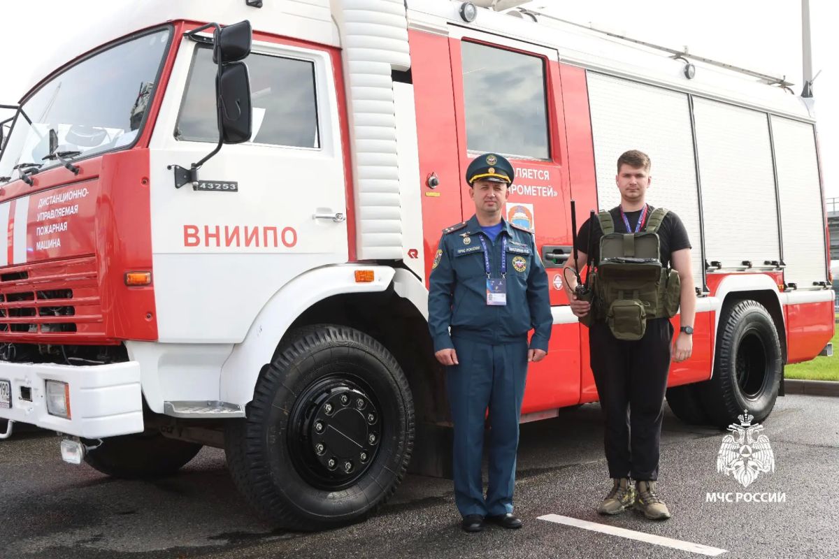 Дистанционно-управляемая пожарная автоцистерна на «Комплексной безопасности 2026» Дистанционно-управляемая пожарная автоцистерна на «Комплексной безопасности 2026»