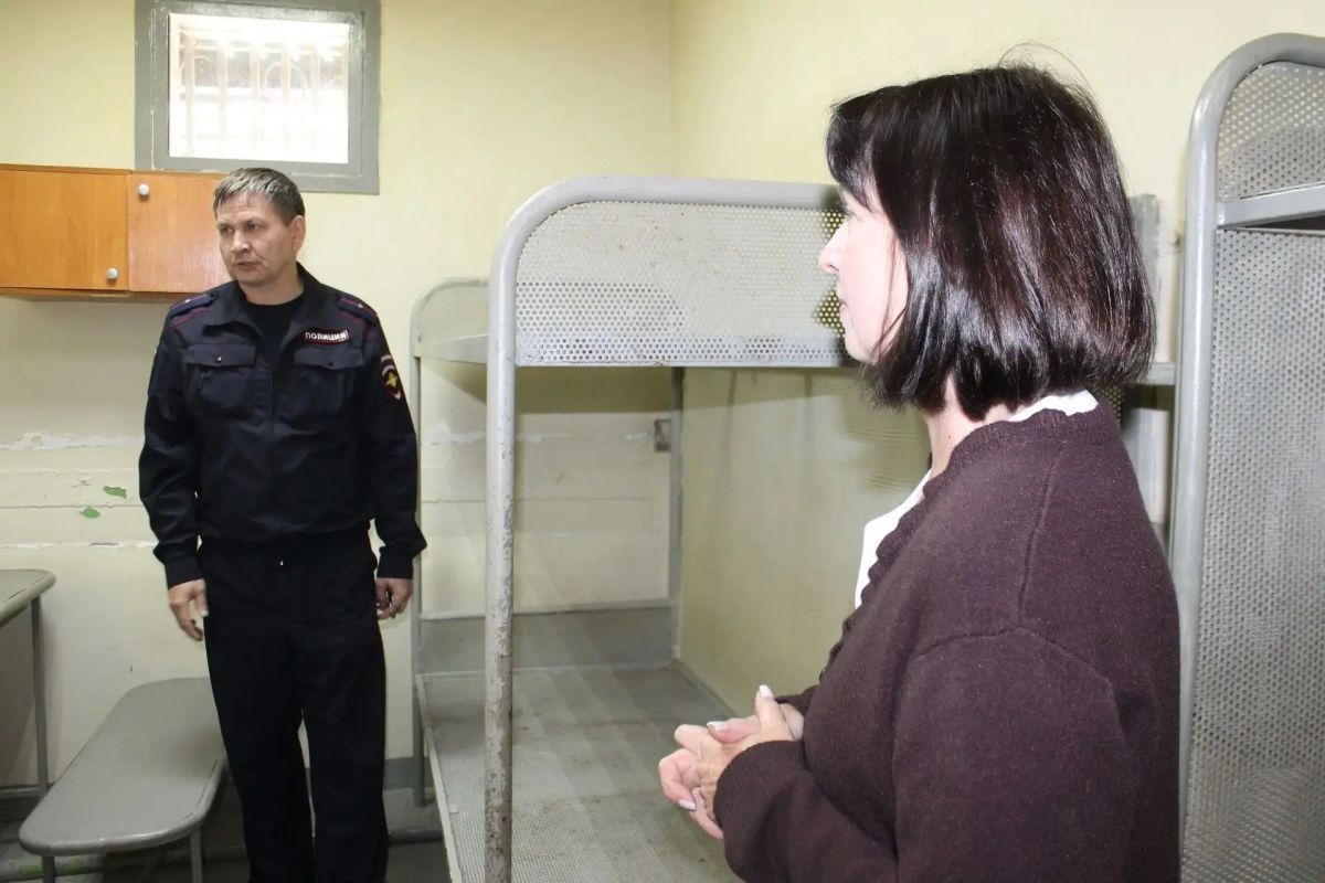 В рамках акции «Гражданский мониторинг» члены Общественного совета при ОМВД России по Чистопольскому району посетили изолятор временного содержания В рамках акции «Гражданский мониторинг» члены Общественного совета при ОМВД России по Чистопольскому району посетили изолятор временного содержания