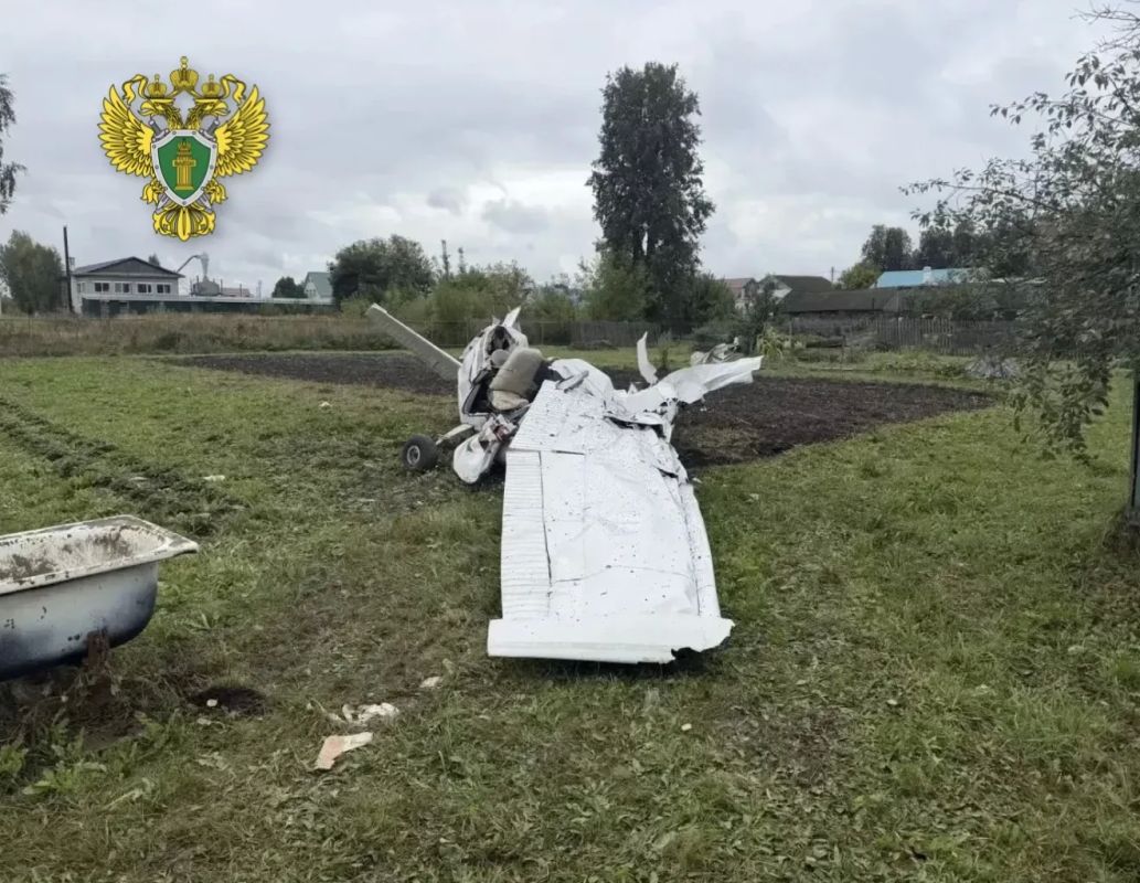 Татарская транспортная прокуратура проверяет обстоятельства падения легкомоторного самолёта в селе Шемордан