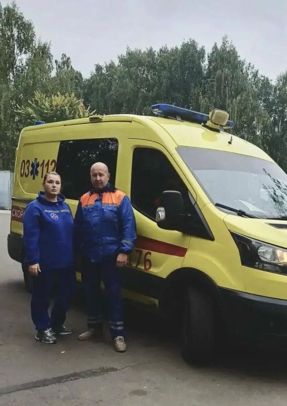 В Челнах врачи приняли стремительные роды прямо в машине скорой