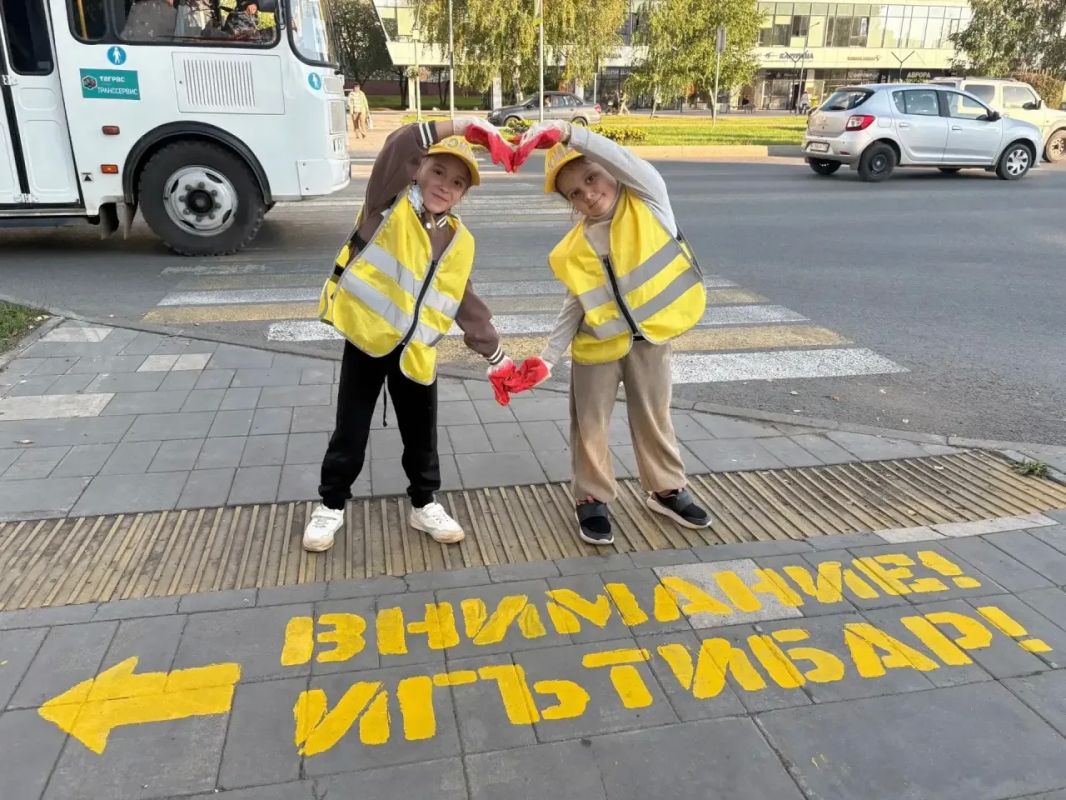 С НАЧАЛОМ НОВОГО УЧЕБНОГО ГОДА — ОСОБЫЙ АКЦЕНТ НА БЕЗОПАСНОСТЬ ЮНЫХ ПЕШЕХОДОВ! С НАЧАЛОМ НОВОГО УЧЕБНОГО ГОДА — ОСОБЫЙ АКЦЕНТ НА БЕЗОПАСНОСТЬ ЮНЫХ ПЕШЕХОДОВ!