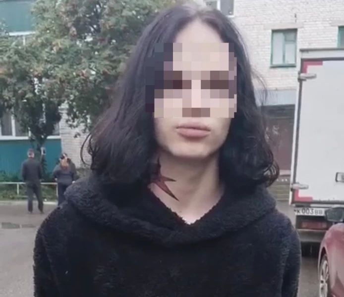В Чувашии полицейские перехватили курьеров, которые должны были забрать у вдовы участника СВО последние полтора миллиона рублей В Чувашии полицейские перехватили курьеров, которые должны были забрать у вдовы участника СВО последние полтора миллиона рублей