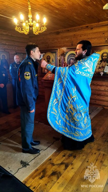 C праздником иконы Божией Матери «Неопалимая Купина» зеленодольских пожарных поздравили школьники C праздником иконы Божией Матери «Неопалимая Купина» зеленодольских пожарных поздравили школьники
