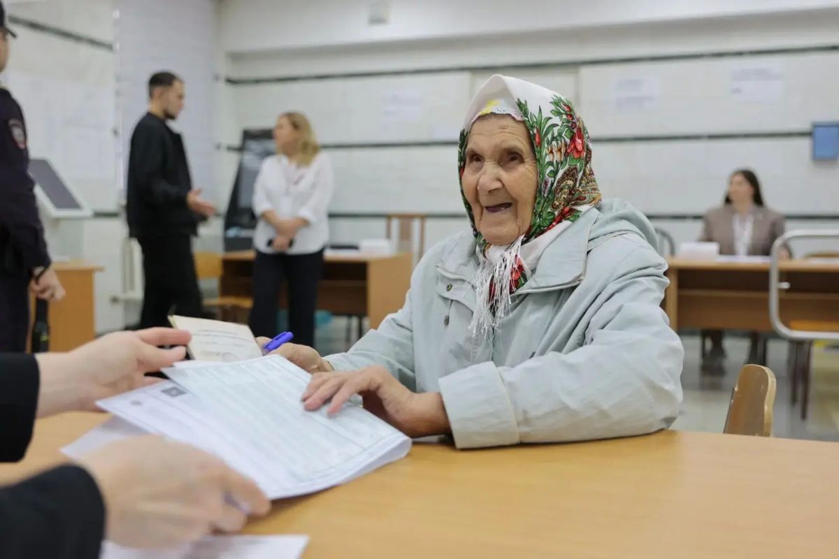 Татарстан голосует!. Сегодня в республике проходят выборы депутатов Государственной Думы девятого созыва Татарстан голосует!. Сегодня в республике проходят выборы депутатов Государственной Думы девятого созыва