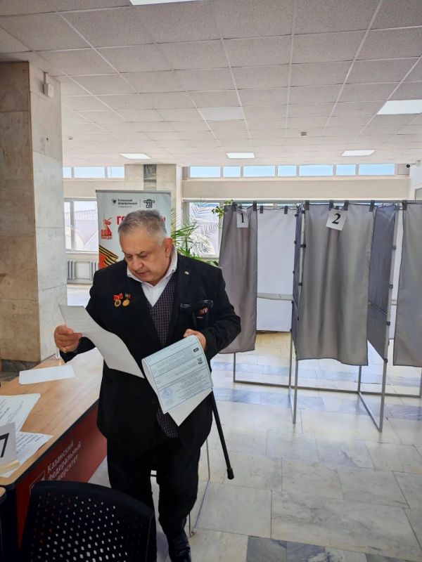 Дмитрий Туманов проголосовал на выборах в Госдуму Дмитрий Туманов проголосовал на выборах в Госдуму