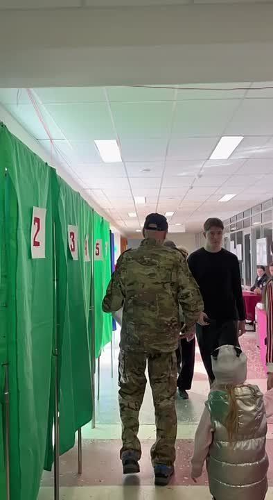 Сегодня, 19 сентября, в выборах депутатов Государственной Думы принял участие действующий участник СВО Евгений Рязанов