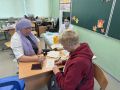 В поселке Красный Ключ на избирательном участке в школе развернулся большой пункт «Точка здоровья»