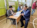 Айдар Метшин проголосовал на выборах депутатов Госдумы на избирательном участке в посёлке Красный Ключ