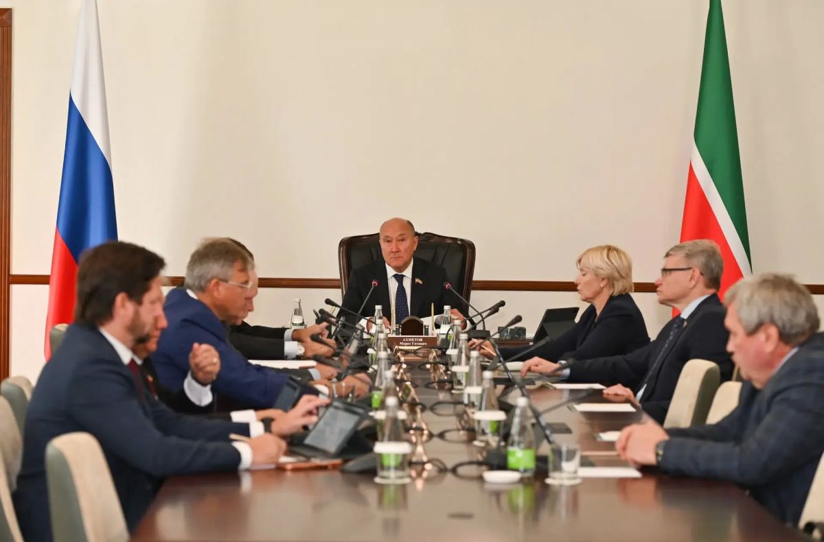 Рустам Минниханов обратится с Посланием Государственному Совету 28 сентября Рустам Минниханов обратится с Посланием Государственному Совету 28 сентября