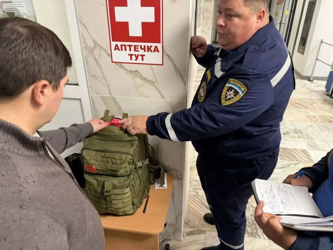 Мэр Нижнекамска Радмир Беляев посетил Белгород, где изучил опыт организации безопасности населения в условиях угрозы атак Мэр Нижнекамска Радмир Беляев посетил Белгород, где изучил опыт организации безопасности населения в условиях угрозы атак