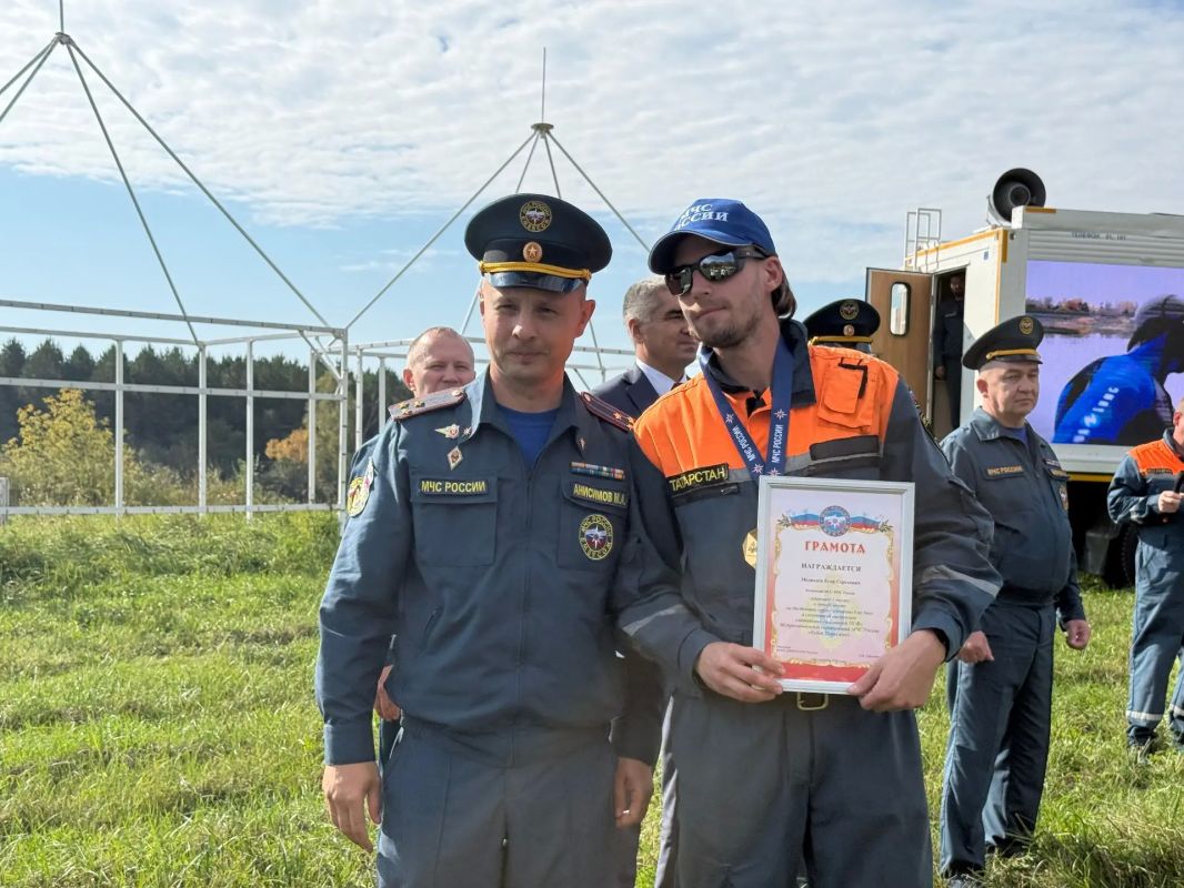 В Татарстане стартовал «Кубок Поволжья» по многоборью спасателей В Татарстане стартовал «Кубок Поволжья» по многоборью спасателей