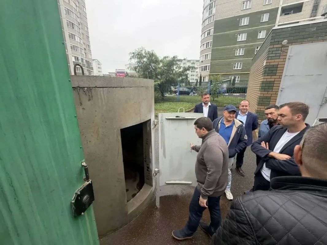 Мэр Нижнекамска Радмир Беляев посетил Белгород, где изучил опыт организации безопасности населения в условиях угрозы атак Мэр Нижнекамска Радмир Беляев посетил Белгород, где изучил опыт организации безопасности населения в условиях угрозы атак