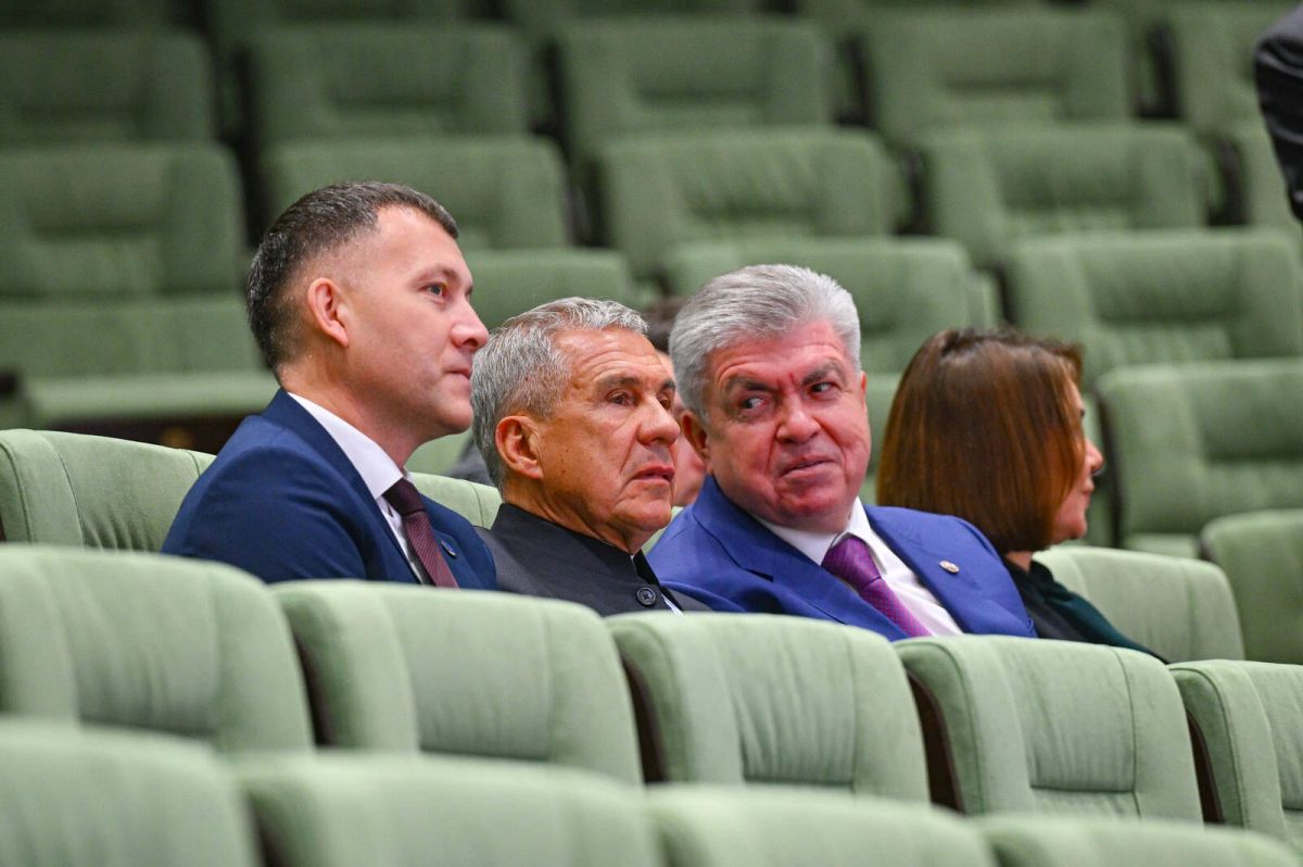 Рустам Минниханов: Машиностроение - одна из основ промышленной мощи республики Рустам Минниханов: Машиностроение - одна из основ промышленной мощи республики