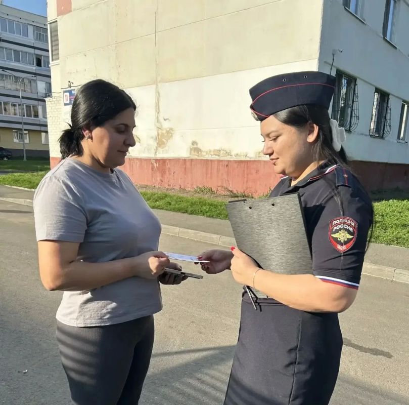 В рамках акции «Сообщи, где торгуют смертью» сотрудники ППС и ПДН провели профилактические беседы с молодёжью