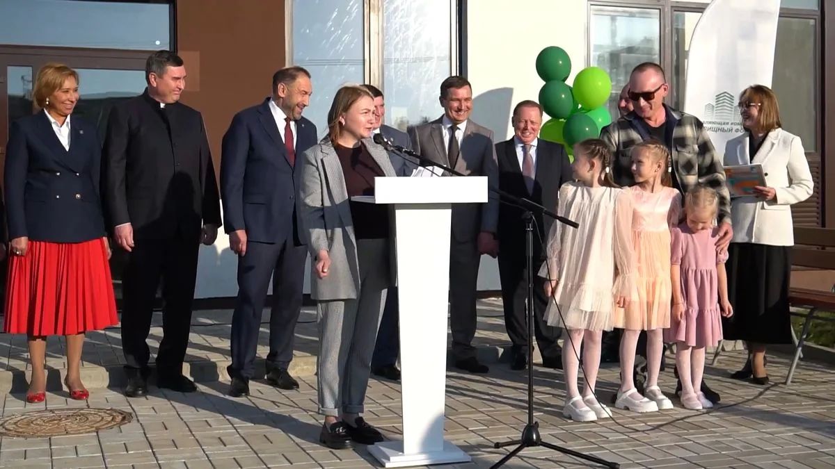 Заселение пятиэтажного дома, построенного по программе социальной ипотеки, состоялось 26 сентября в Нижнекамске Заселение пятиэтажного дома, построенного по программе социальной ипотеки, состоялось 26 сентября в Нижнекамске