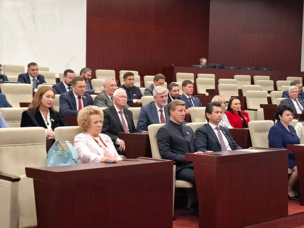 Члены фракции «Единая Россия» поддержали кандидатуру Фарида Абдулганиева для избрания Председателем Государственного Совета Члены фракции «Единая Россия» поддержали кандидатуру Фарида Абдулганиева для избрания Председателем Государственного Совета