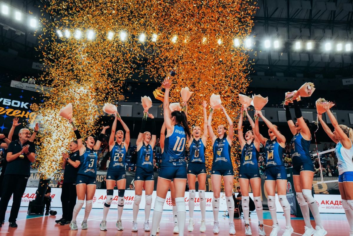 «Динамо-Ак Барс» снова завоевало Кубок Легенд!