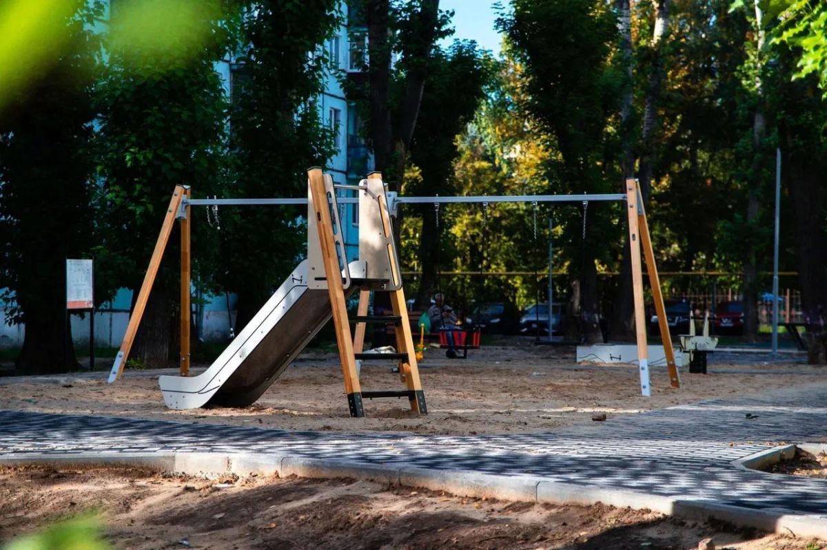 Красотища какая. По программе «Наш двор» обновили территорию по ул.Академика Королева, 10–14 Красотища какая. По программе «Наш двор» обновили территорию по ул.Академика Королева, 10–14