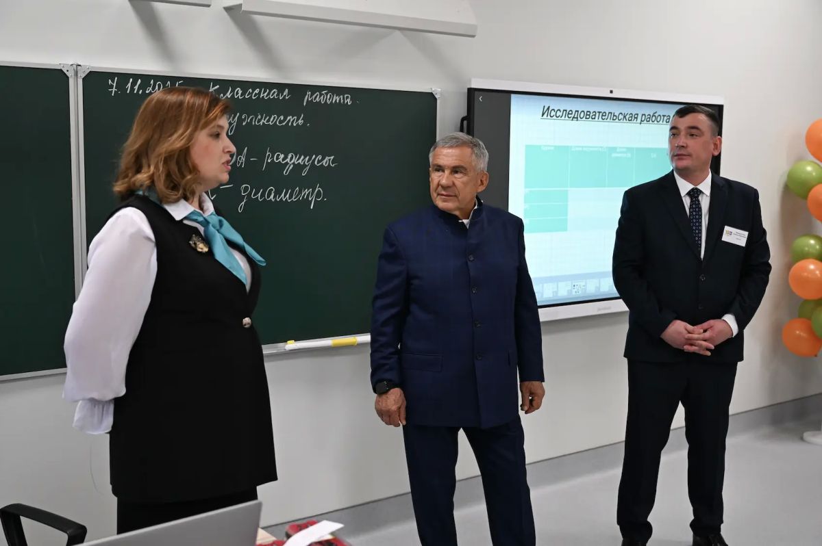 В Татарстане разработают программу поддержки учительства