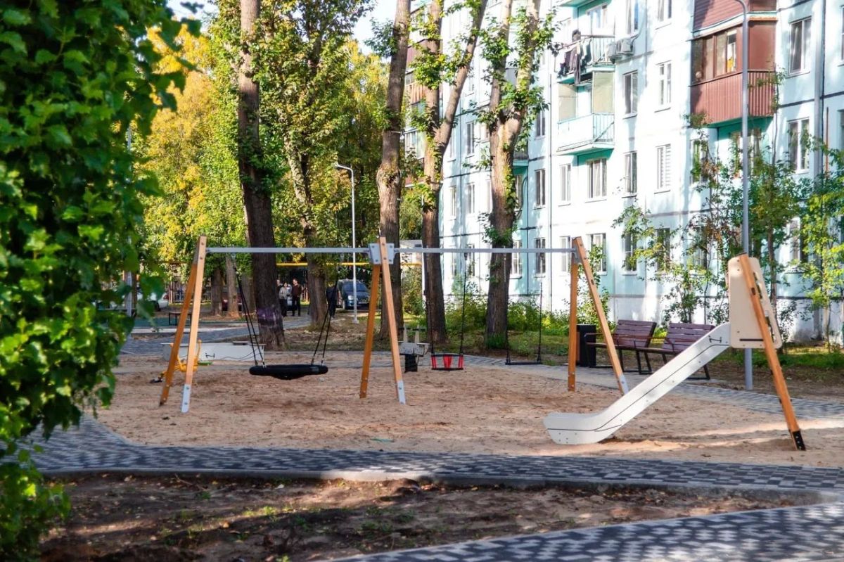 Красотища какая. По программе «Наш двор» обновили территорию по ул.Академика Королева, 10–14 Красотища какая. По программе «Наш двор» обновили территорию по ул.Академика Королева, 10–14
